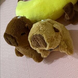 2 Set: Capybara Keychains - Tan